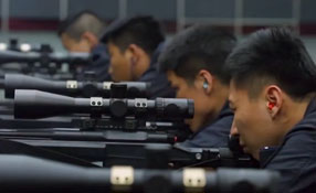 藍(lán)劍C位，很酷很忠誠