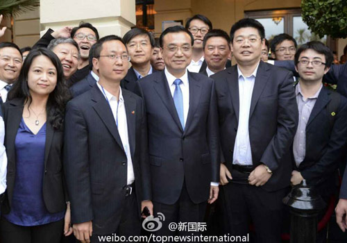 李克強(qiáng)：在非中企了解當(dāng)?shù)匚幕拍茉「D片來(lái)源：&ldquo;新國(guó)際&rdquo;微博。