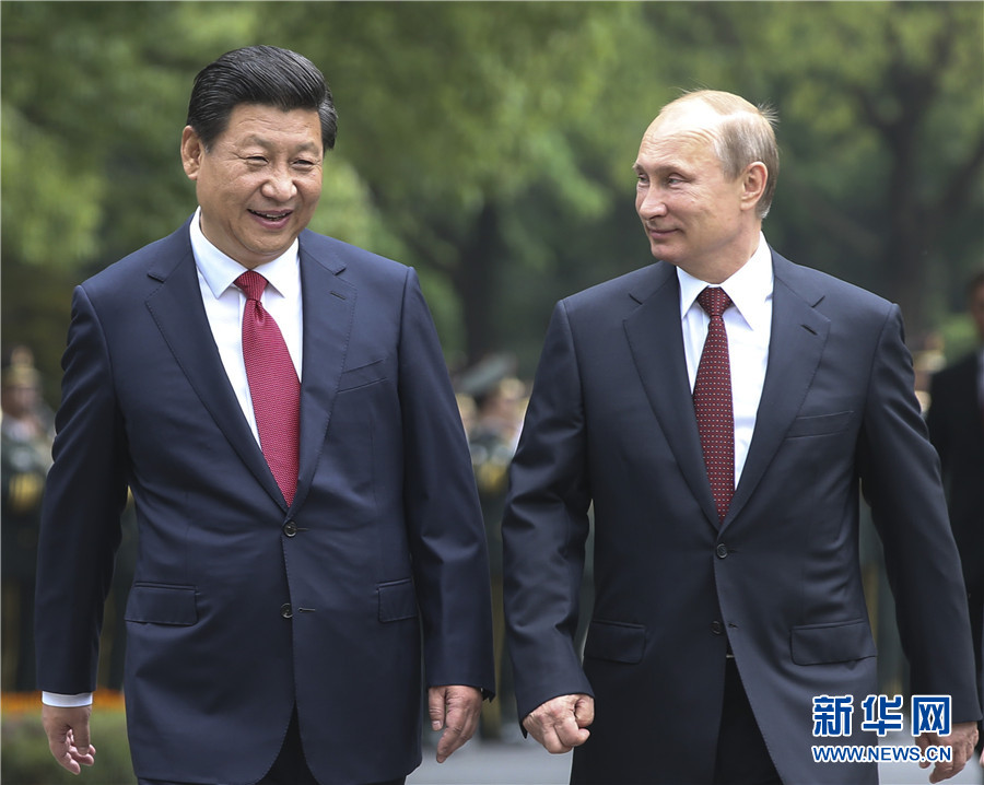 這是會談前，習(xí)近平在上海西郊會議中心廣場為普京舉行歡迎儀式。新華社記者 蘭紅光 攝 