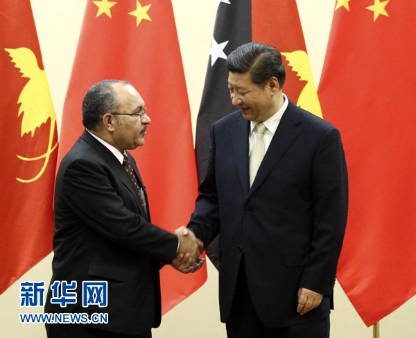 11月22日，國家主席習(xí)近平在斐濟(jì)楠迪會(huì)見巴布亞新幾內(nèi)亞總理奧尼爾。 新華社記者姚大偉攝 