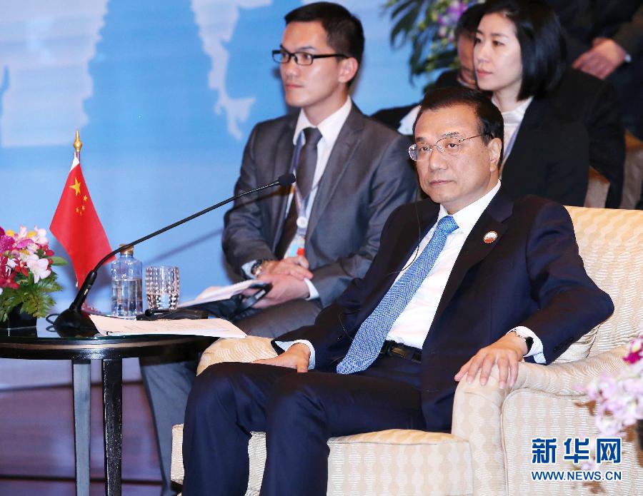 12月20日，中國國務(wù)院總理李克強(qiáng)在曼谷出席大湄公河次區(qū)域經(jīng)濟(jì)合作領(lǐng)導(dǎo)人第五次會議。 新華社記者 龐興雷 攝 