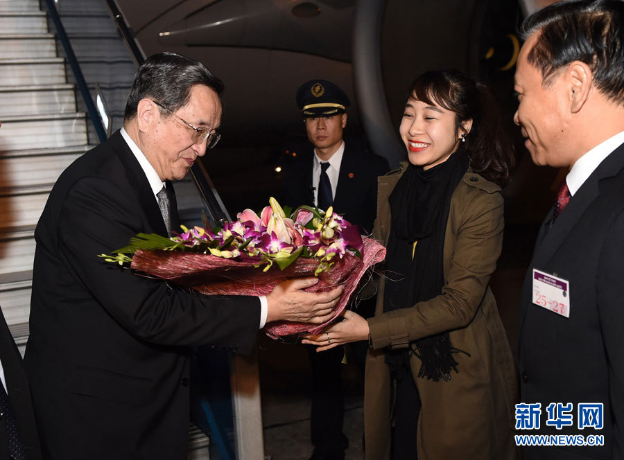 12月25日至27日，中共中央政治局常委、全國政協(xié)主席俞正聲對越南進(jìn)行正式訪問。這是12月25日，俞正聲抵達(dá)河內(nèi)，開始對越南進(jìn)行正式訪問。 新華社記者馬占成攝