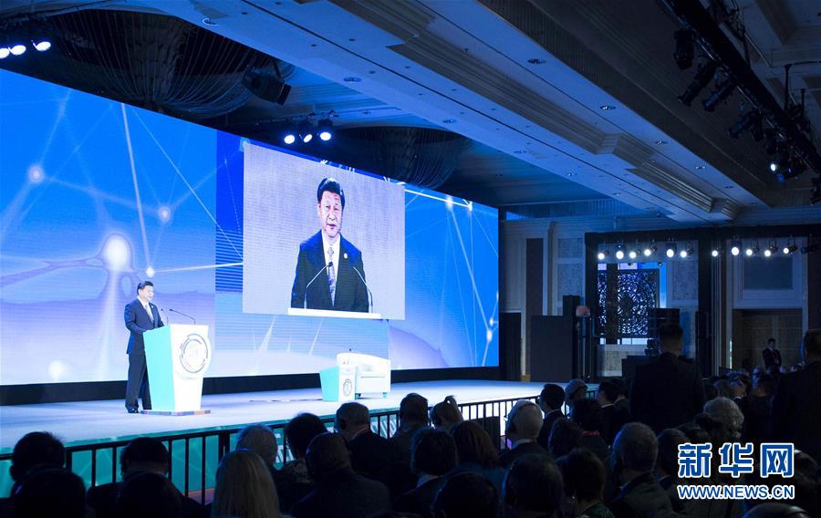 11月18日，國家主席習近平在菲律賓馬尼拉出席亞太經(jīng)合組織（APEC）工商領導人峰會并發(fā)表主旨演講。 新華社記者 王曄 攝 