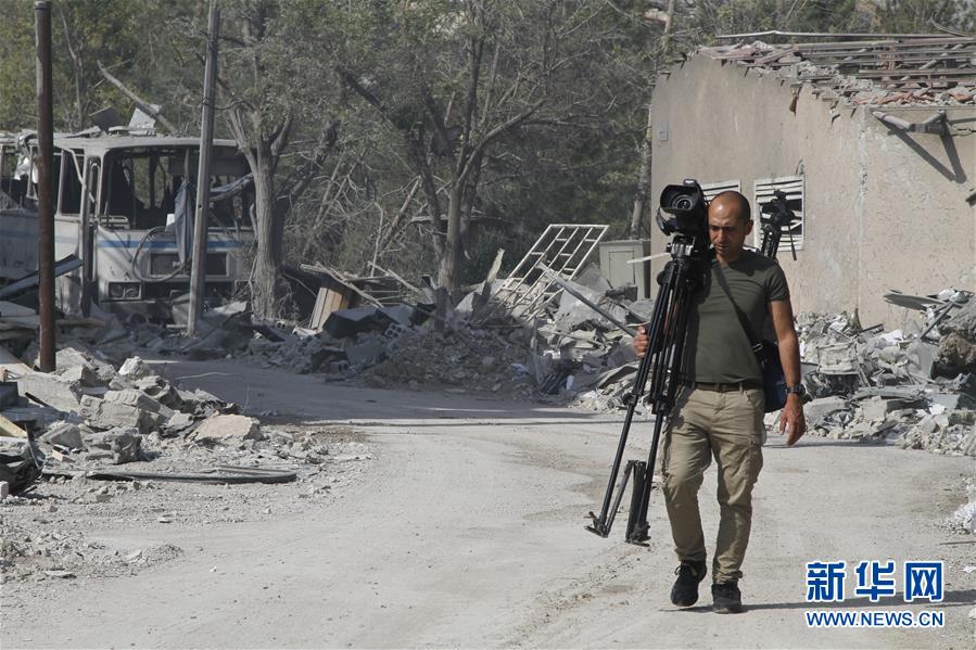 （國(guó)際&middot;圖文互動(dòng)）（1）假如真有化武，我們?cè)趺纯赡苓€站在這里？&mdash;&mdash;來(lái)自敘利亞人的追問(wèn)