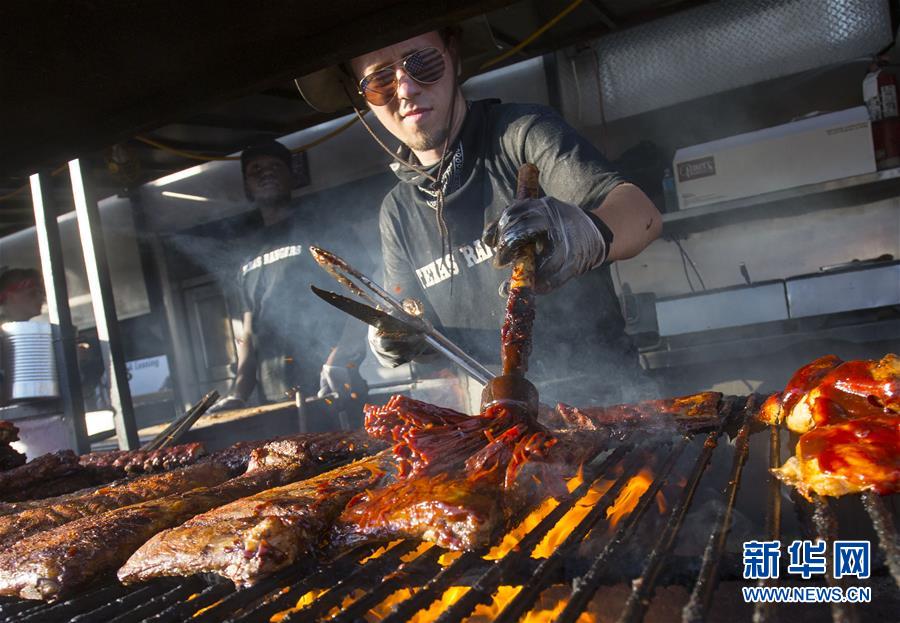 （國(guó)際）（3）多倫多舉行夏日燒烤節(jié)