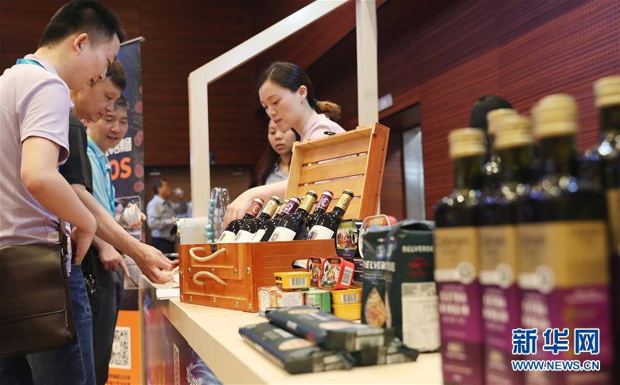 （新華全媒頭條&middot;圖文互動）（2）一展匯世界&mdash;&mdash;寫在首屆中國國際進口博覽會開幕之際