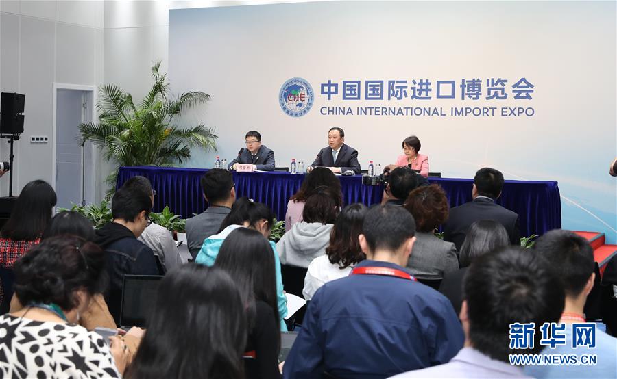 (新華全媒頭條·圖文互動(dòng))(1)從進(jìn)博會(huì)到“雙11” 超級(jí)訂單背后蘊(yùn)藏中國動(dòng)能