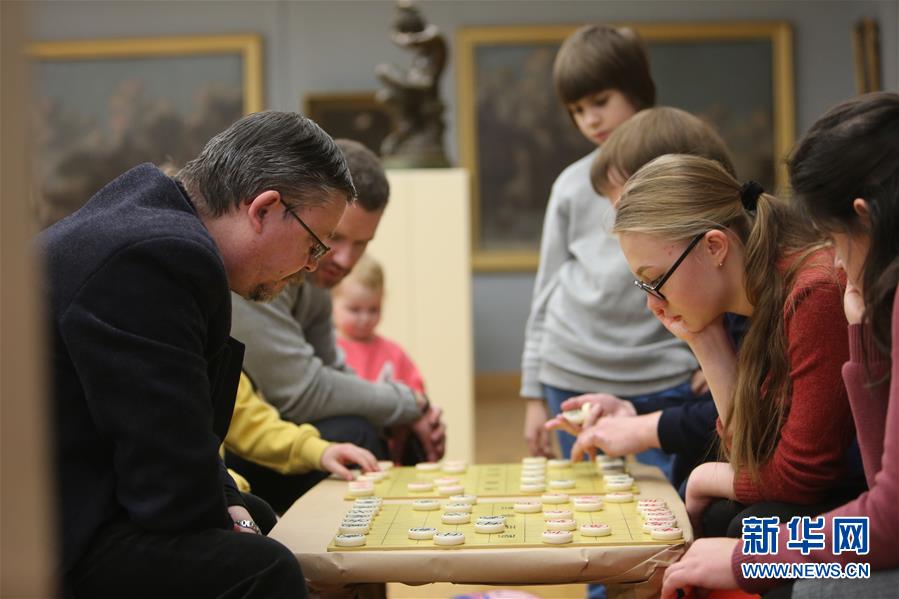 （國際&middot;圖文互動）（1）白俄羅斯國家美術館里的中國年