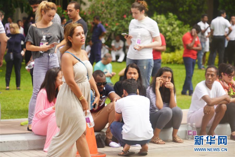 (國際)(1)斯里蘭卡首都多處發(fā)生爆炸 傷亡嚴重