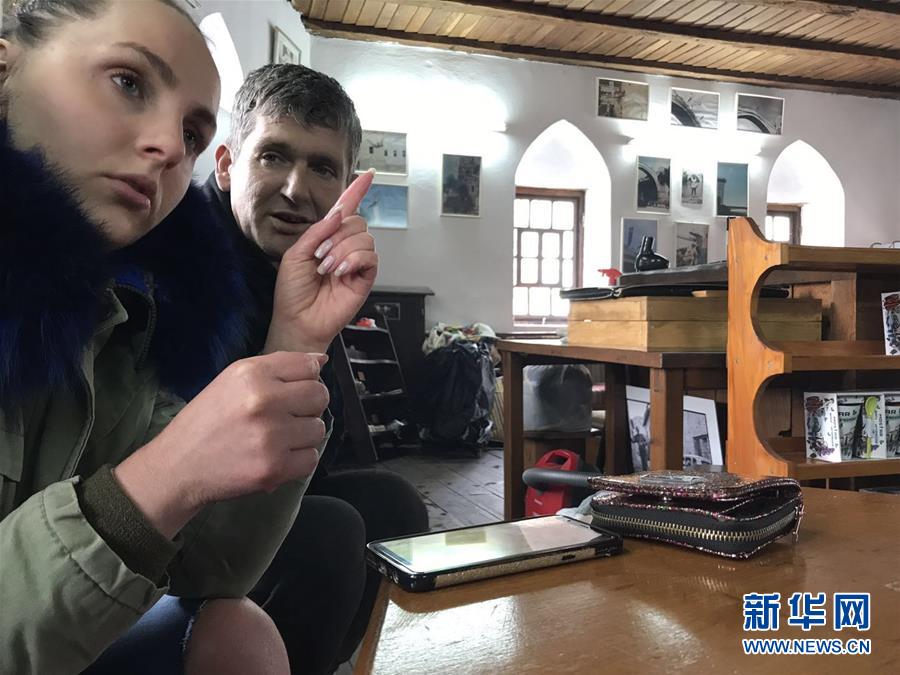 (國際·圖文互動)(2)通訊:波黑莫斯塔爾古橋上的跳水人