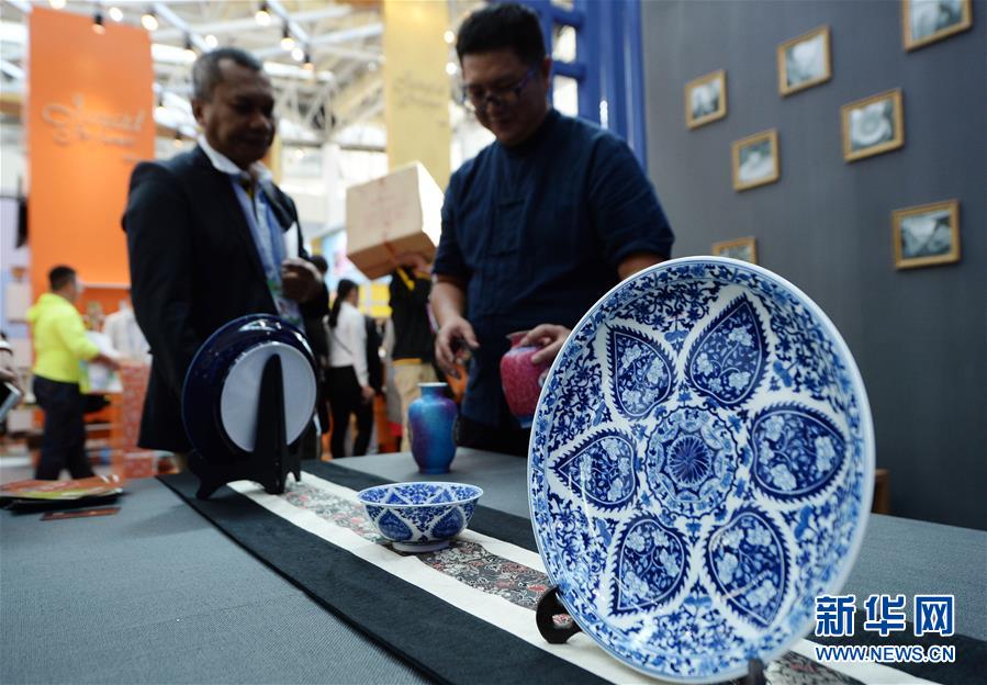 (新華全媒頭條·圖文互動)(15)舟舶繼路辟新天 商使交屬煥新顏——寫在第四屆中阿博覽會開幕之際