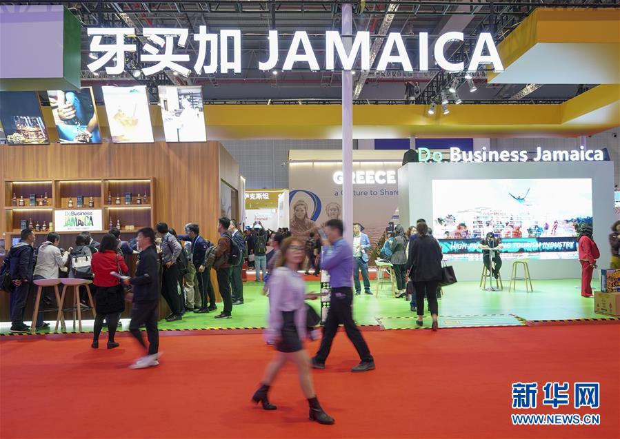 （新華全媒頭條&middot;圖文互動）（15）秋天里的樂章&mdash;&mdash;第二屆中國國際進(jìn)口博覽會巡禮