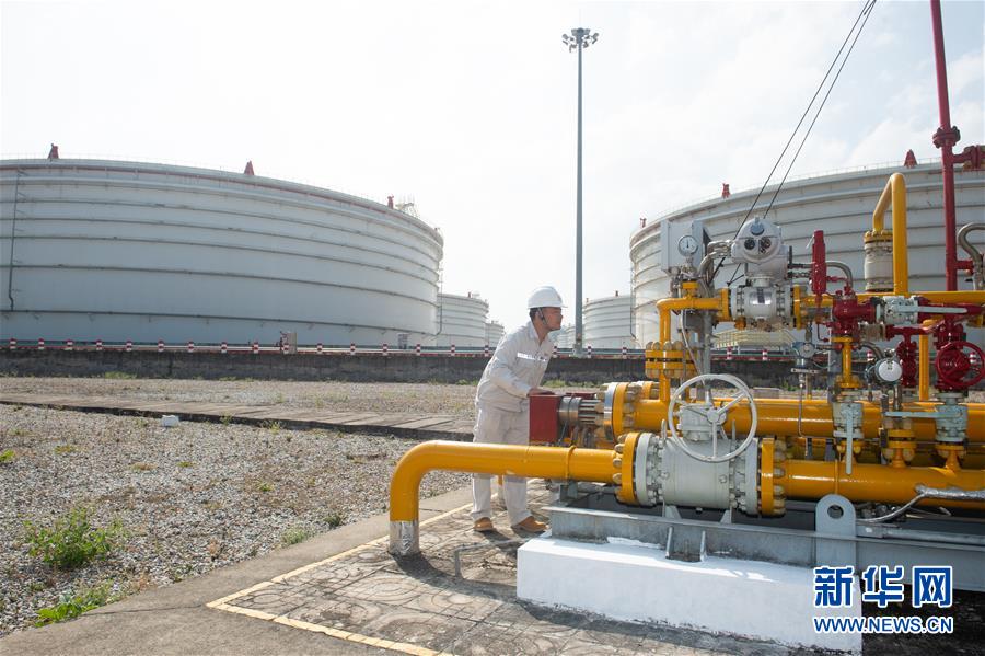 （習近平出訪配合稿&middot;圖文互動）（2）通訊：為了中緬油氣管道的安全平穩(wěn)運行