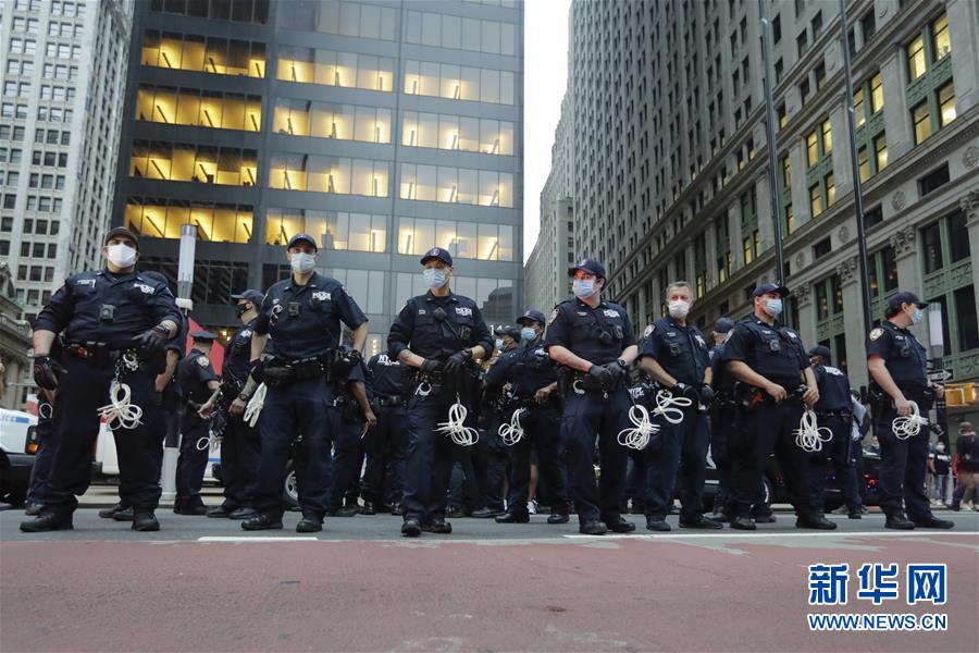 （國際）（5）美國警察執(zhí)法動(dòng)作不當(dāng)致一名非裔男子死亡 引發(fā)大規(guī)模抗議