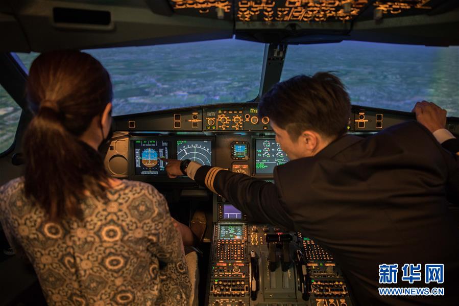 （國際&middot;圖文互動）（8）從機(jī)艙餐廳到模擬飛行　泰航出招緩解疫情壓力