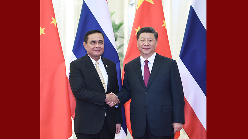 習(xí)近平會(huì)見泰國(guó)總理巴育