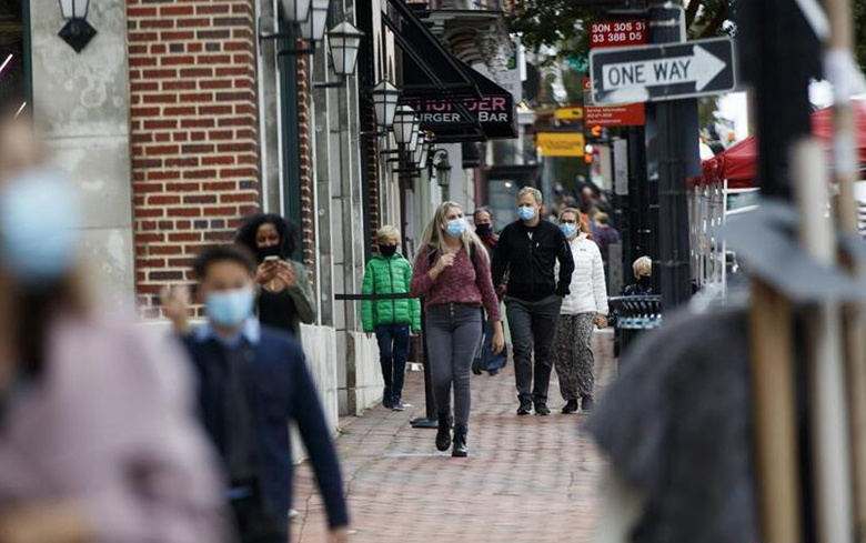 【微視頻】科學(xué)被&ldquo;捂上嘴&rdquo;？美國(guó)疫情應(yīng)對(duì)持續(xù)遭批！