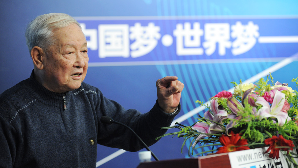 糜振玉中將在新華網(wǎng)&ldquo;縱論天下&rdquo;國際問題研討會上發(fā)言