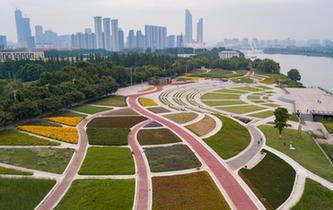 航拍南京&ldquo;水彩調(diào)色盤&rdquo;美不勝收